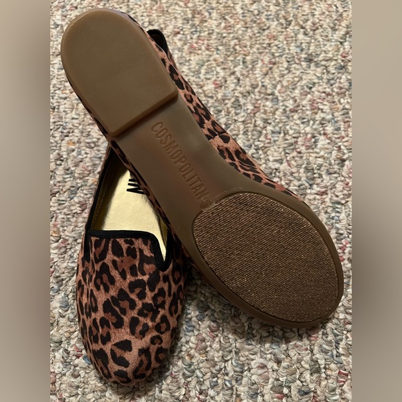 NIB Adorable Leopard Flats! - Picture 2 of 3